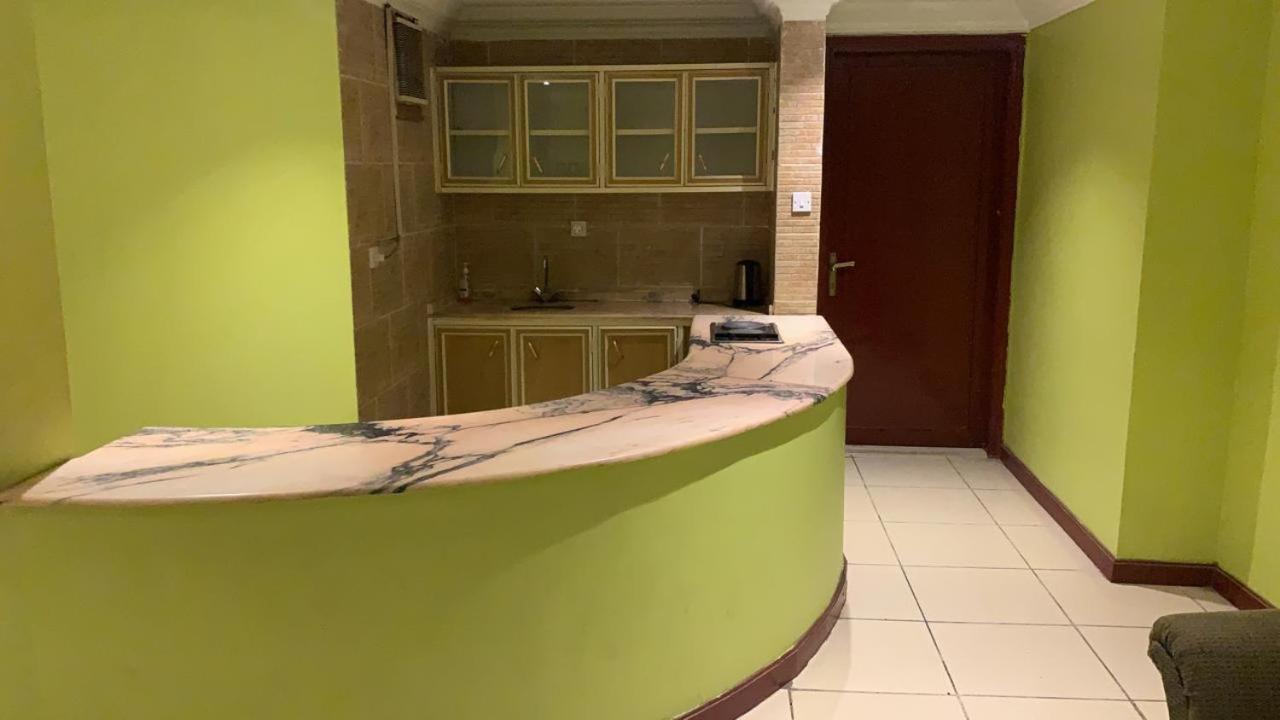 Al Aziziyah Hotel And Suites Khamis Mushait Exterior photo