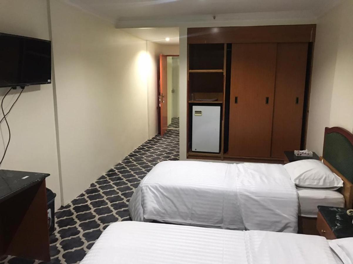 Al Aziziyah Hotel And Suites Khamis Mushait Exterior photo