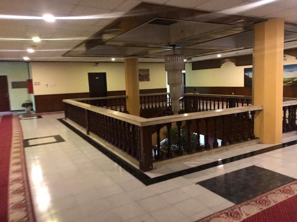 Al Aziziyah Hotel And Suites Khamis Mushait Exterior photo