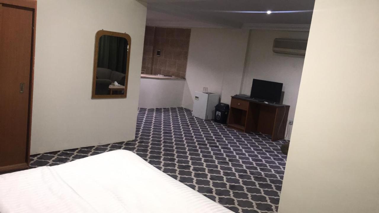 Al Aziziyah Hotel And Suites Khamis Mushait Exterior photo
