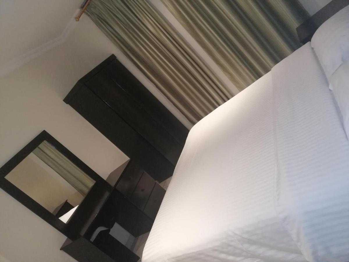 Al Aziziyah Hotel And Suites Khamis Mushait Exterior photo